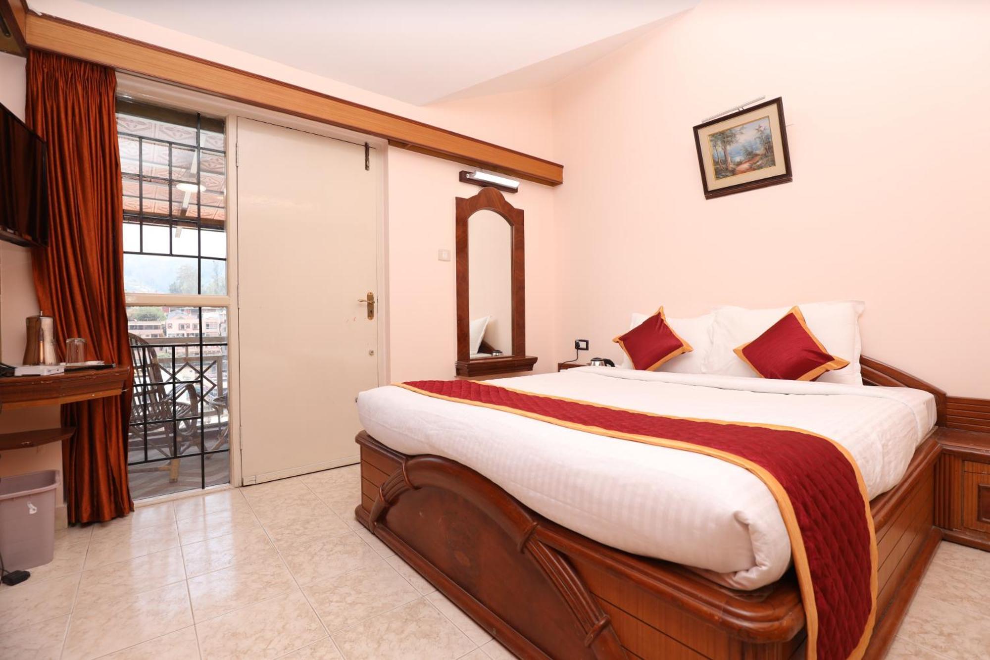 Hotel Silver Oak Ooty Ngoại thất bức ảnh