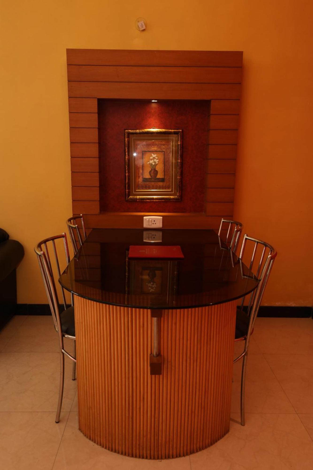 Hotel Silver Oak Ooty Ngoại thất bức ảnh