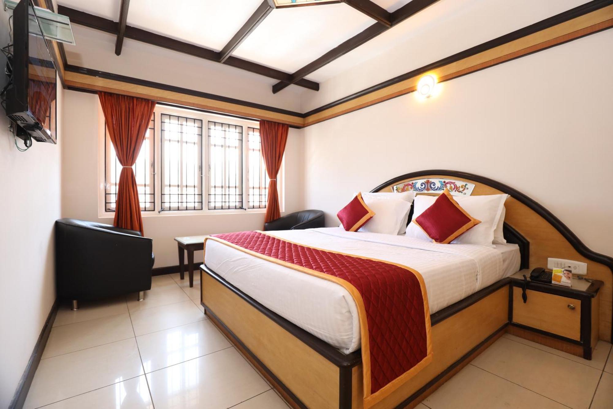 Hotel Silver Oak Ooty Ngoại thất bức ảnh