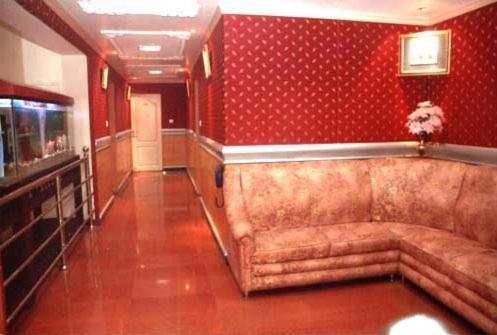 Hotel Silver Oak Ooty Ngoại thất bức ảnh