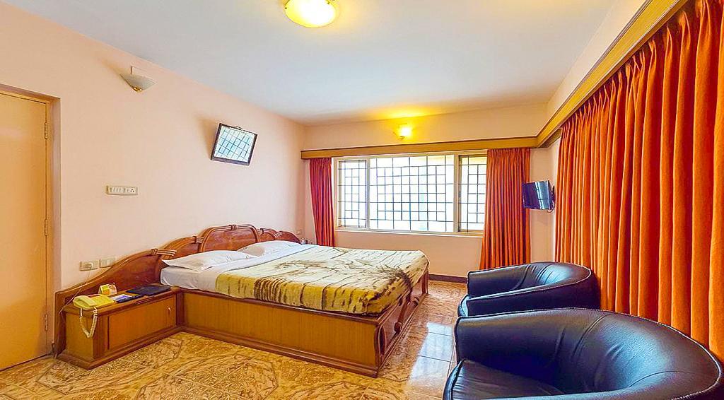 Hotel Silver Oak Ooty Ngoại thất bức ảnh