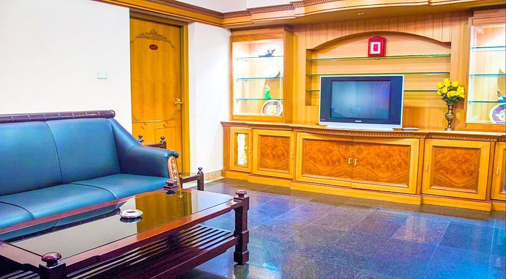 Hotel Silver Oak Ooty Ngoại thất bức ảnh
